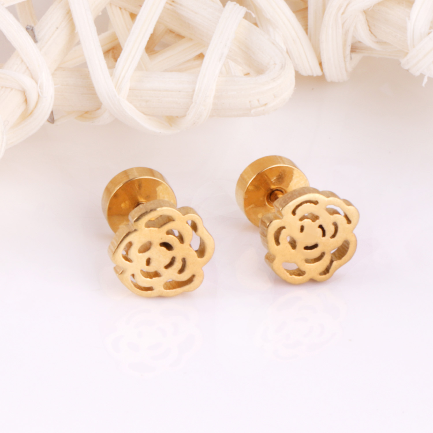 LUXUKISSKIDS 1쌍, 작은 크기의 육각별 모양 - Body Jewelry Surgical Steel 리뷰 및 가격